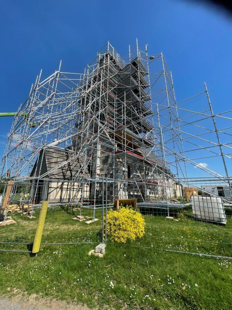 Travaux st eugénie échafaudage Layher