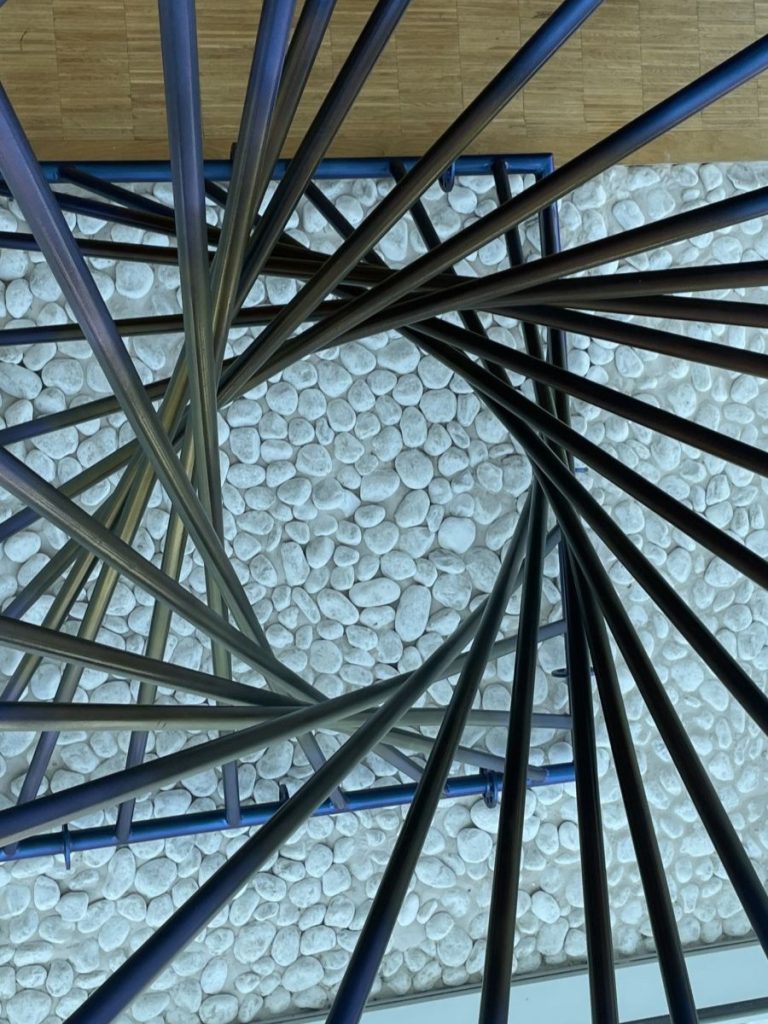 oeuvre d'art echafaudage Layher
