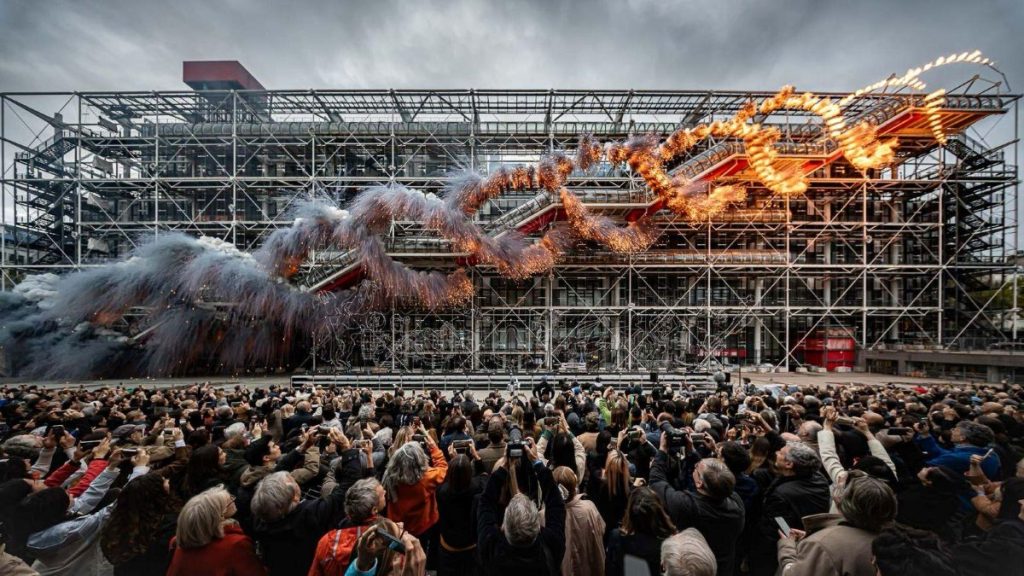 Montage d’echafaudage pour spectacle