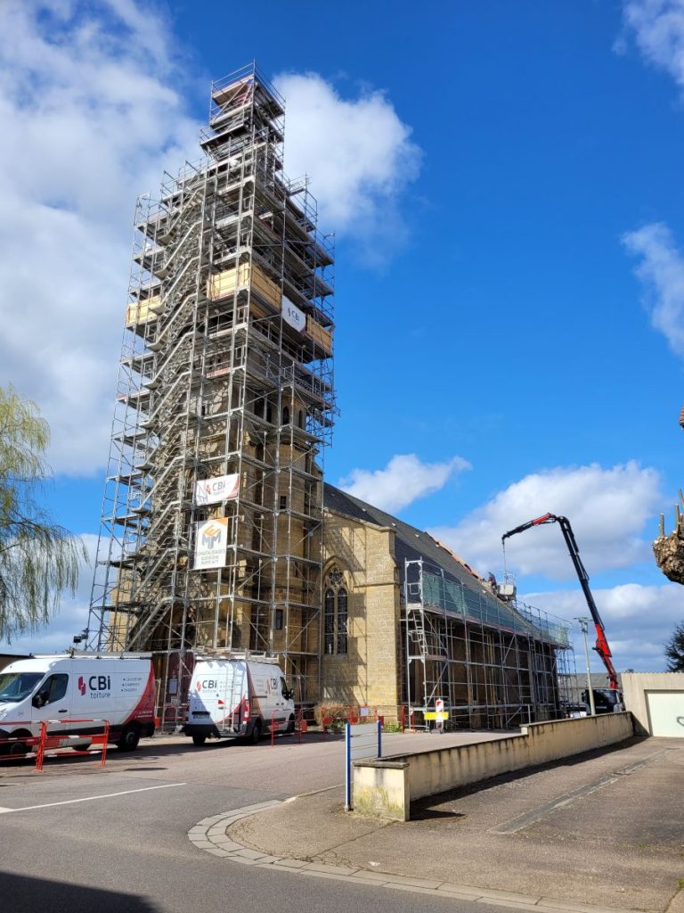 eglise Saint Loup amanvillers echafaudage de façade