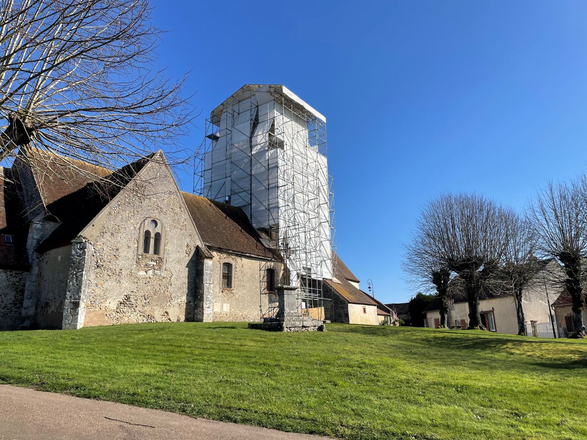 chantier clocher eglise saint loup echafaudage